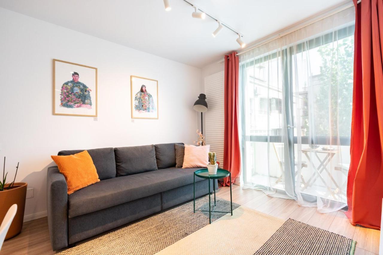 Spacious 2 Bdr Flat In The Old Town Bucharest Exterior photo