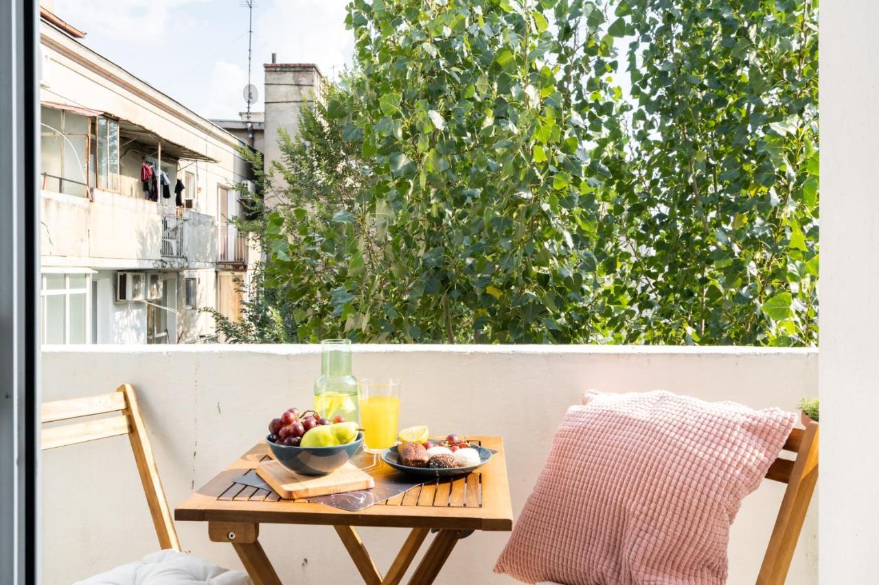 Spacious 2 Bdr Flat In The Old Town Bucharest Exterior photo